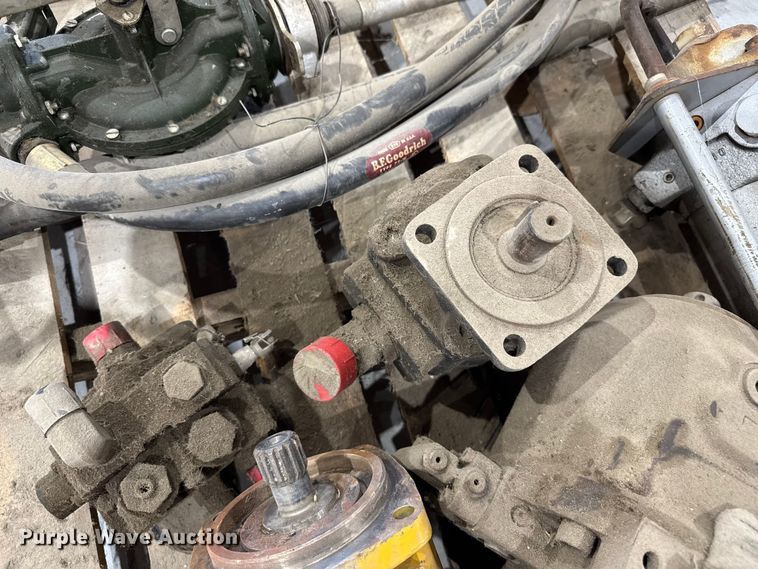 image for item EV1788 Hydraulic pumps