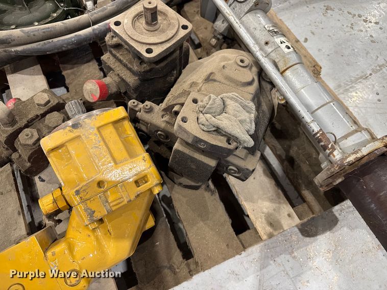 image for item EV1788 Hydraulic pumps