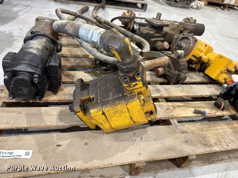 image for item EV1788 Hydraulic pumps