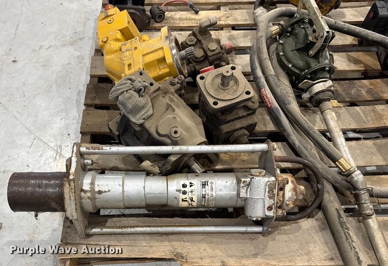 image for item EV1788 Hydraulic pumps