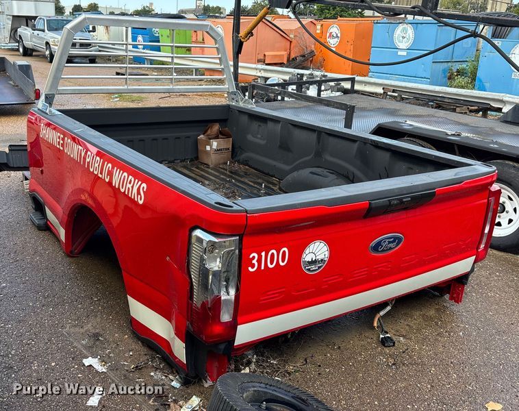 image for item EV1792 Ford F250 pickup truck bed