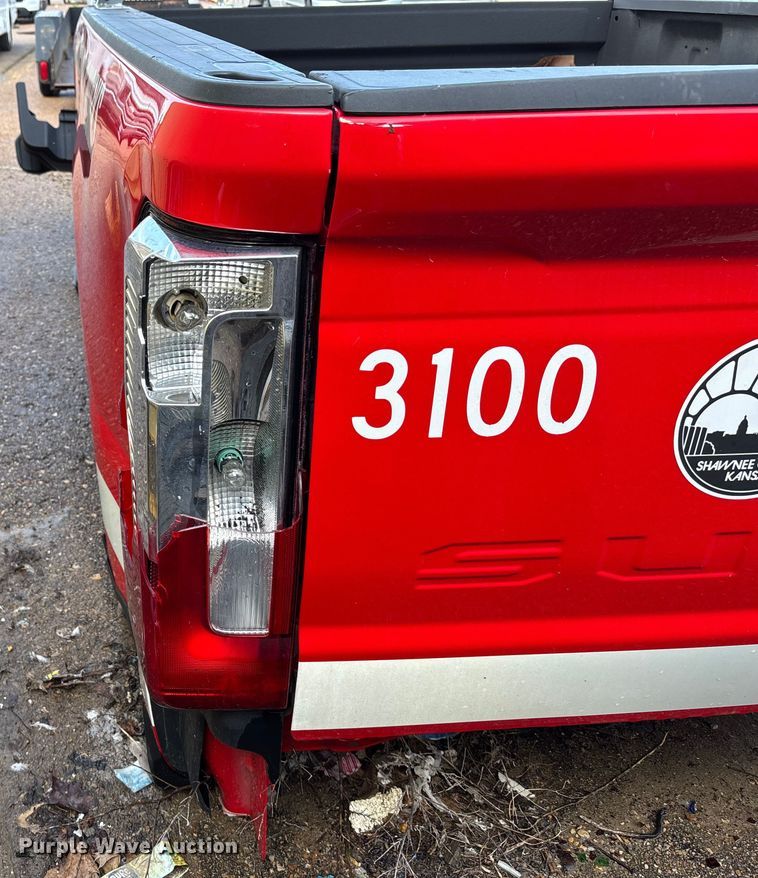 image for item EV1792 Ford F250 pickup truck bed