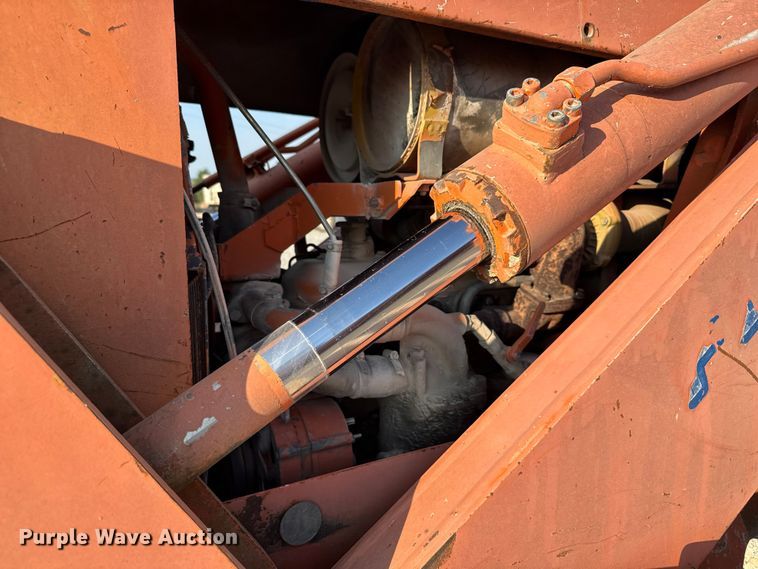 image for item EV1799 1997 Fiat-Hitachi FL145 track loader