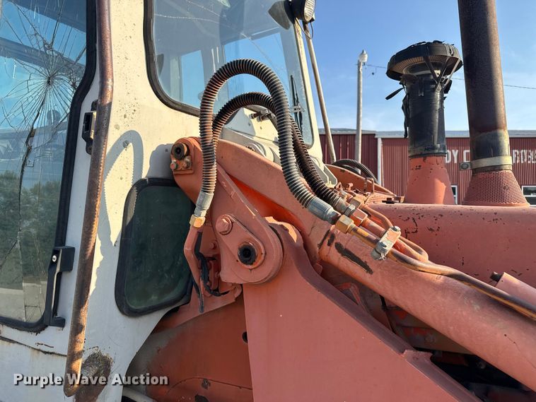 image for item EV1799 1997 Fiat-Hitachi FL145 track loader