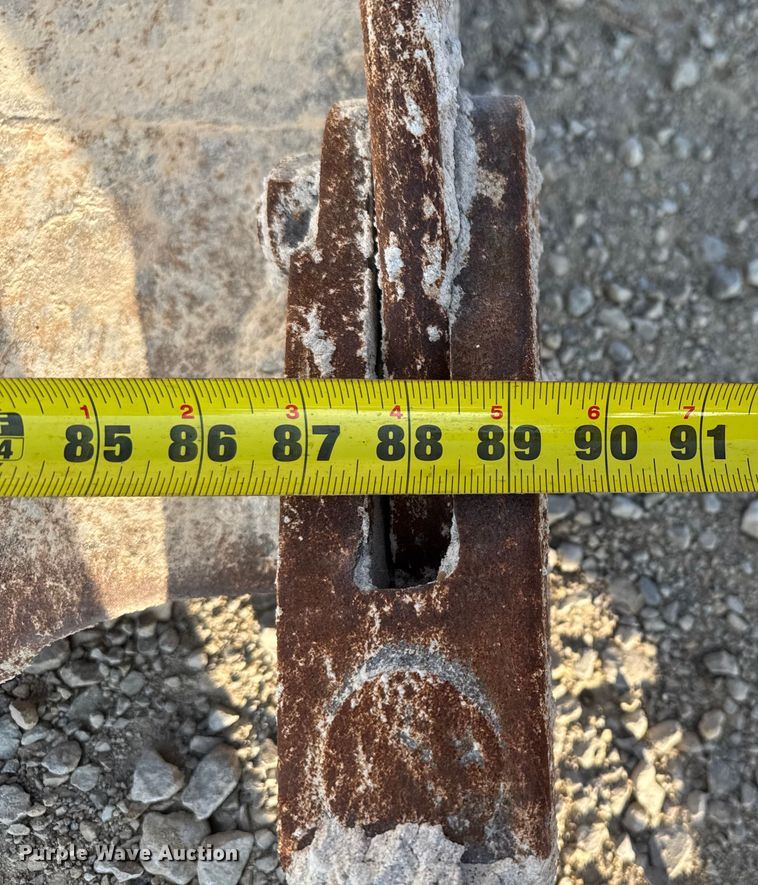 image for item EV1799 1997 Fiat-Hitachi FL145 track loader