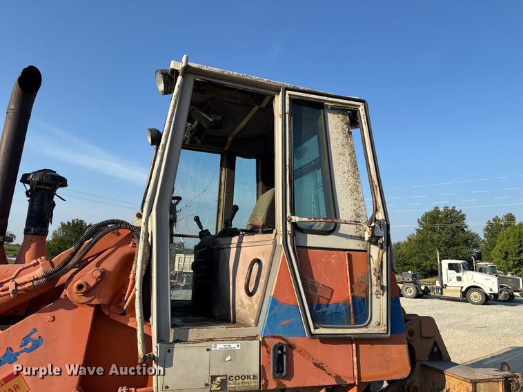 image for item EV1799 1997 Fiat-Hitachi FL145 track loader