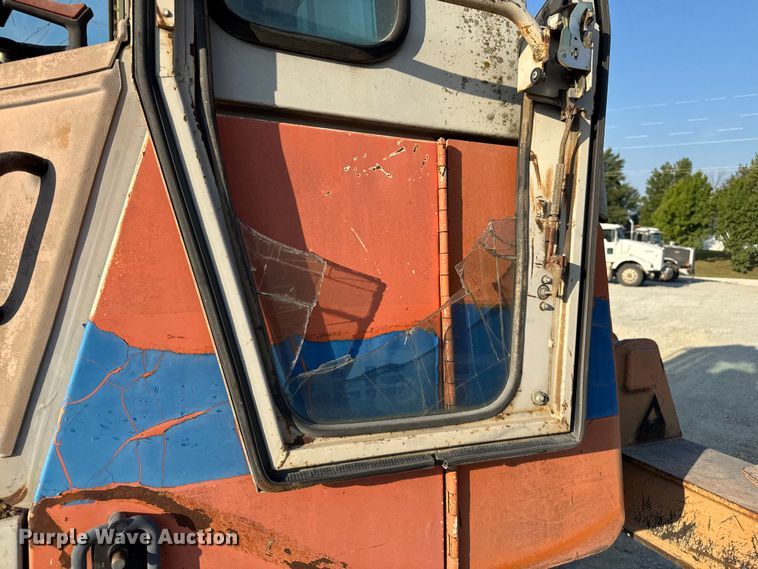 image for item EV1799 1997 Fiat-Hitachi FL145 track loader