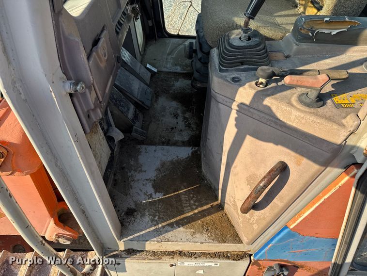 image for item EV1799 1997 Fiat-Hitachi FL145 track loader