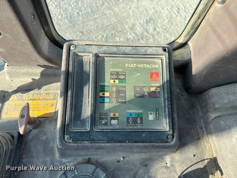 image for item EV1799 1997 Fiat-Hitachi FL145 track loader