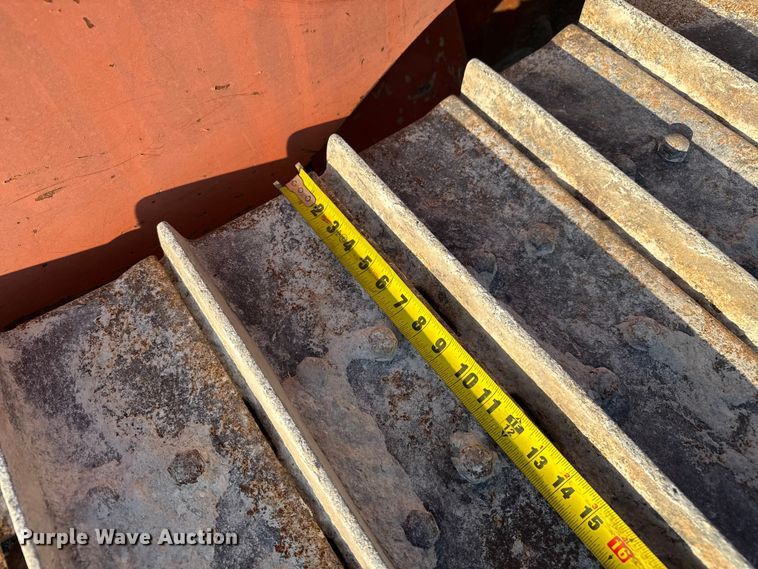 image for item EV1799 1997 Fiat-Hitachi FL145 track loader