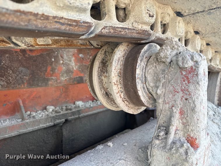 image for item EV1799 1997 Fiat-Hitachi FL145 track loader