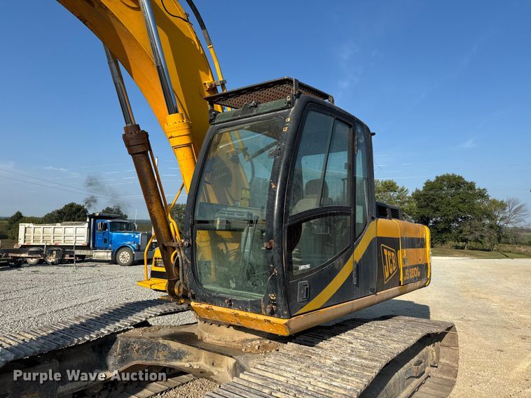 image for item EV1800 1998 JCB JS260L excavator