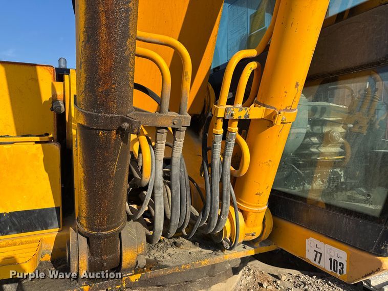 image for item EV1800 1998 JCB JS260L excavator