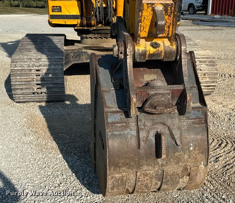 image for item EV1800 1998 JCB JS260L excavator