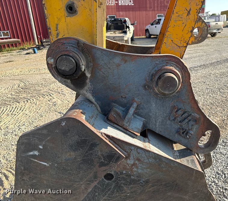 image for item EV1800 1998 JCB JS260L excavator