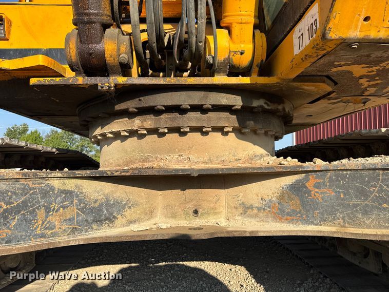 image for item EV1800 1998 JCB JS260L excavator