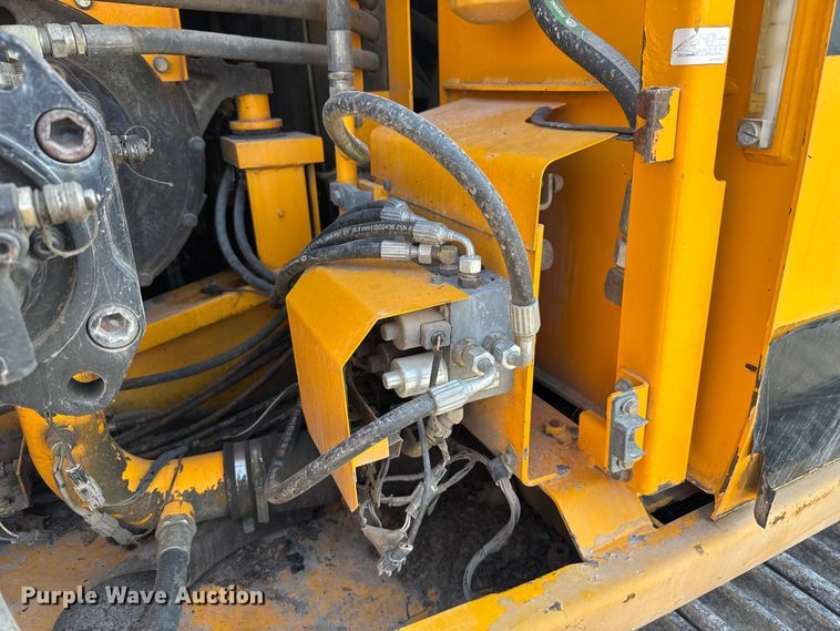 image for item EV1800 1998 JCB JS260L excavator