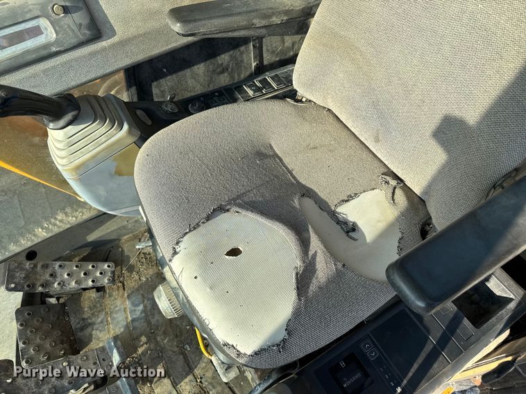 image for item EV1800 1998 JCB JS260L excavator