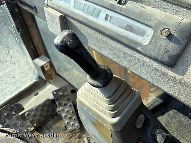 image for item EV1800 1998 JCB JS260L excavator