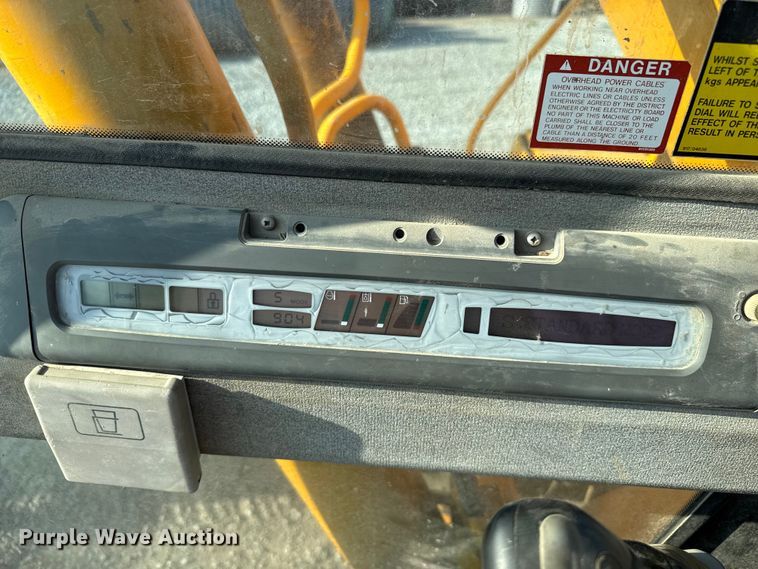 image for item EV1800 1998 JCB JS260L excavator