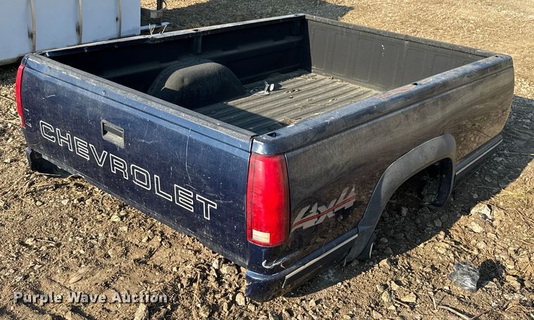 image for item EV1801 Pickup truck bed