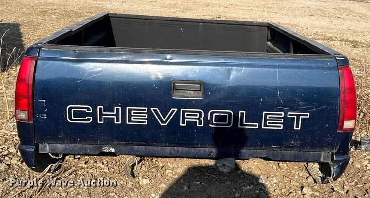image for item EV1801 Pickup truck bed
