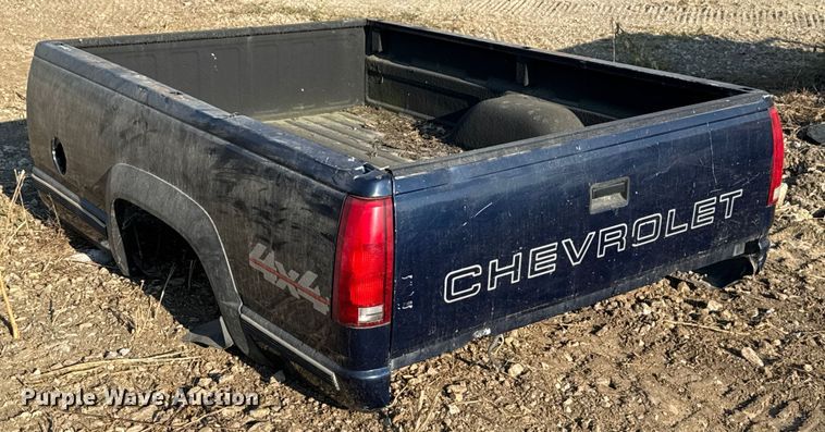 image for item EV1801 Pickup truck bed