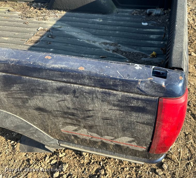 image for item EV1801 Pickup truck bed