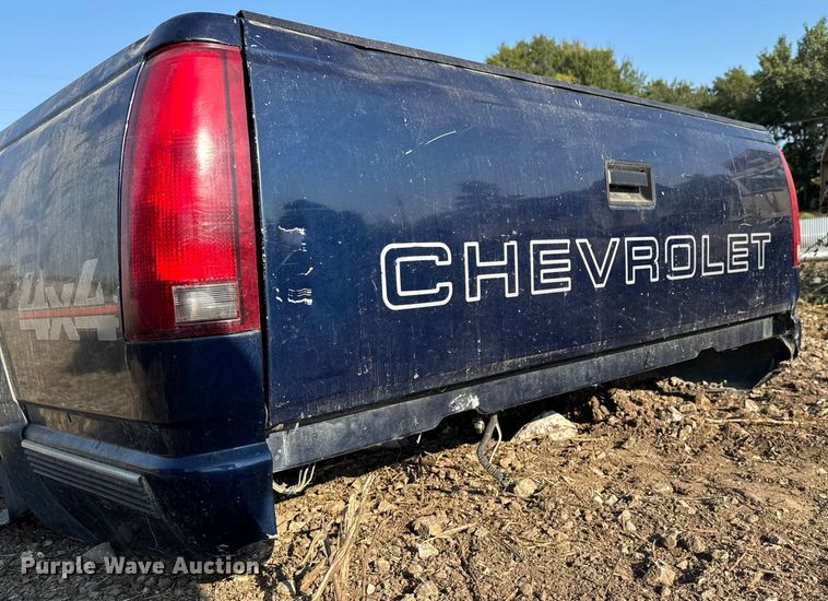 image for item EV1801 Pickup truck bed