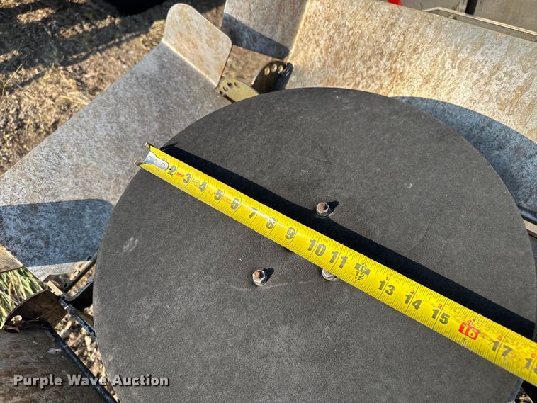 image for item EV1802 Monroe spreader