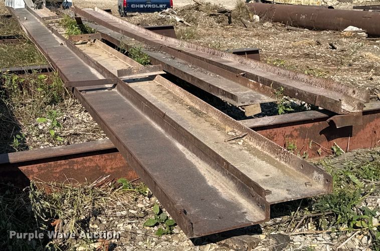 image for item EV1809 (4) iron beams