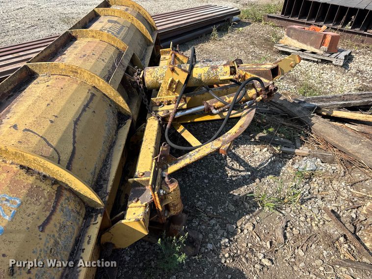 image for item EV1811 Flink snow plow