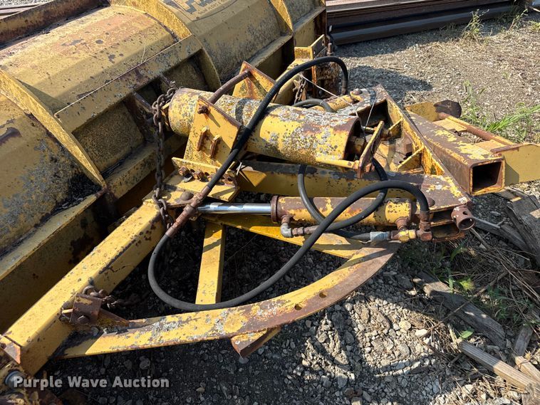 image for item EV1811 Flink snow plow