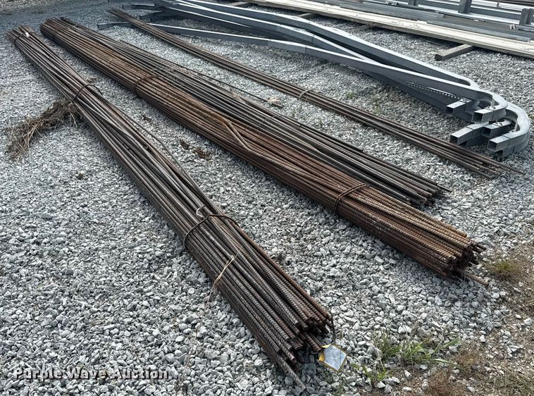 image for item EV1815 Approximately 300 pieces of rebar