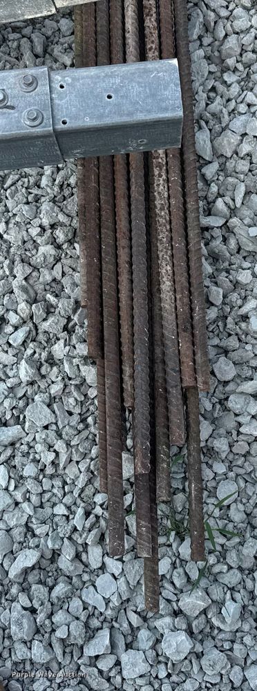 image for item EV1815 Approximately 300 pieces of rebar