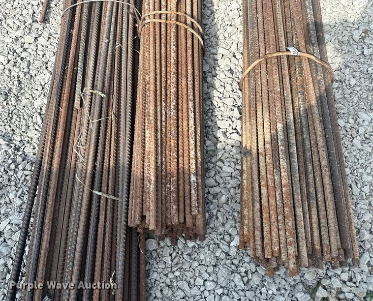 image for item EV1815 Approximately 300 pieces of rebar