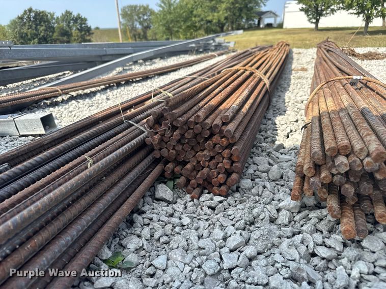 image for item EV1815 Approximately 300 pieces of rebar