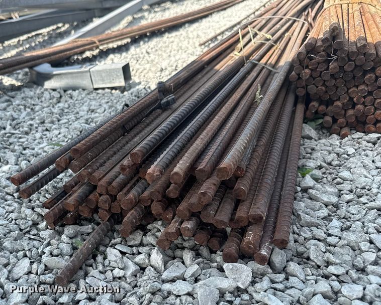 image for item EV1815 Approximately 300 pieces of rebar