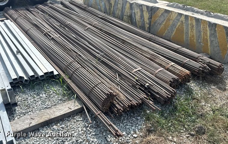 image for item EV1816 Approximately 700 pieces of rebar 