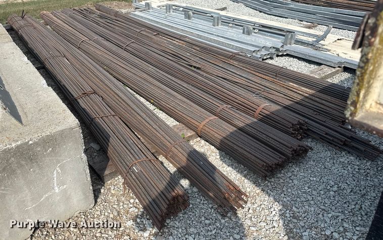 image for item EV1816 Approximately 700 pieces of rebar 