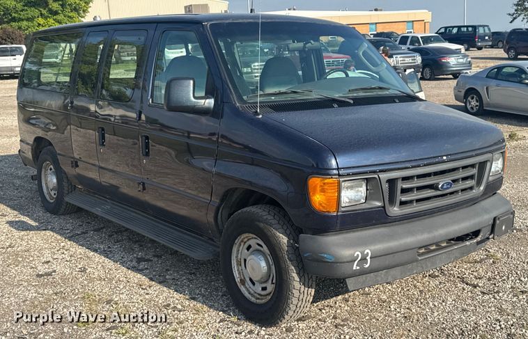 image for item EV1851 2004 Ford E150 van