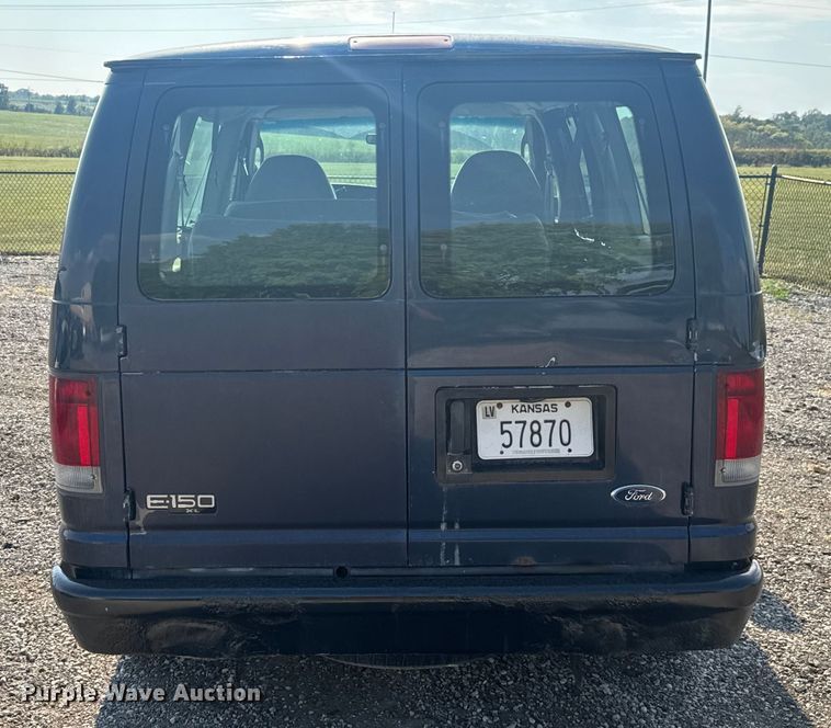 image for item EV1851 2004 Ford E150 van