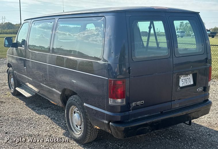 image for item EV1851 2004 Ford E150 van