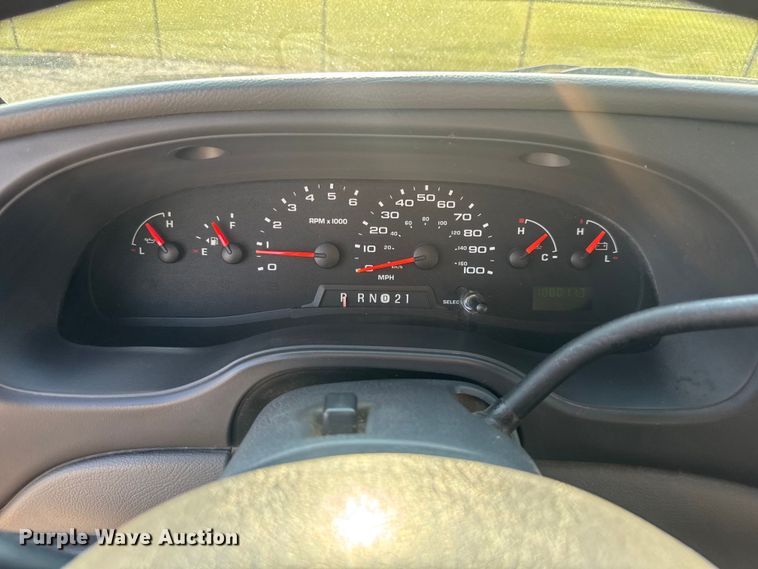 image for item EV1851 2004 Ford E150 van