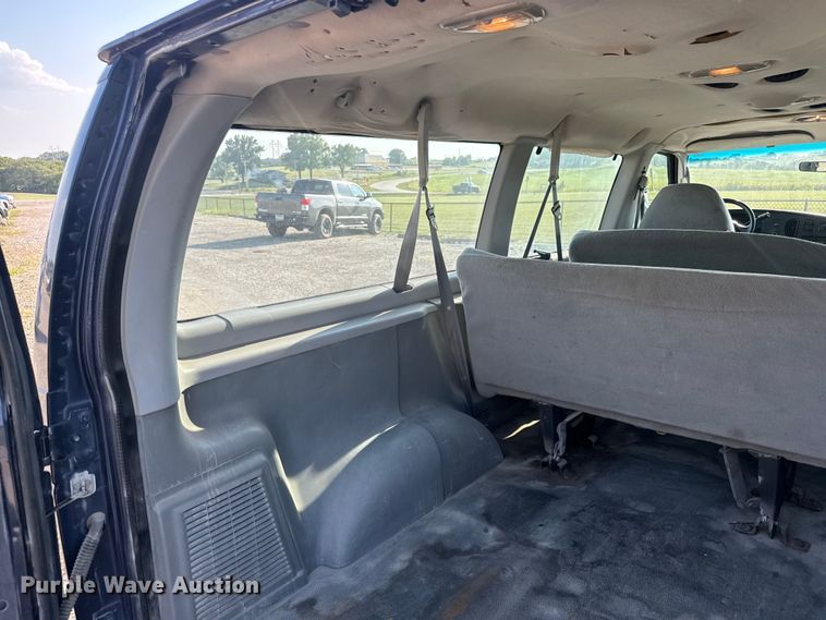image for item EV1851 2004 Ford E150 van