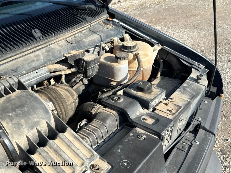 image for item EV1851 2004 Ford E150 van