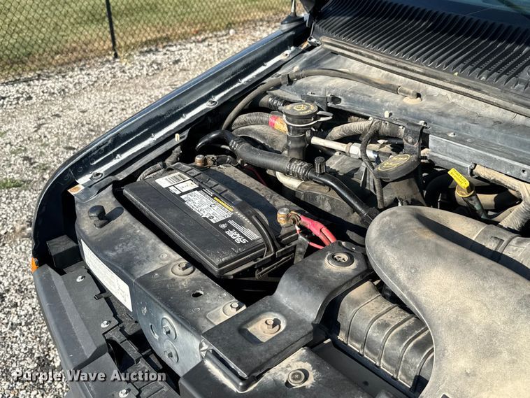 image for item EV1851 2004 Ford E150 van