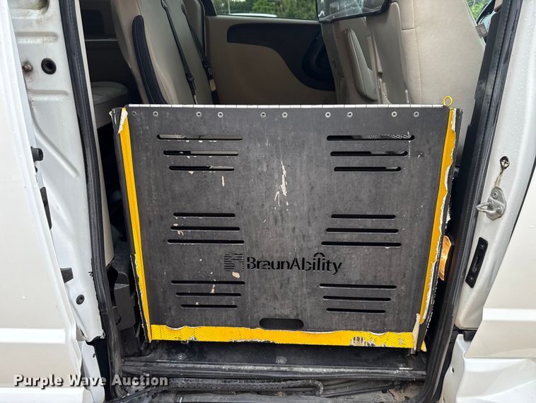 image for item GH9365 2019 Dodge Grand Caravan handicap accessible van