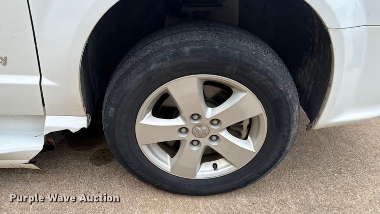 image for item GH9365 2019 Dodge Grand Caravan handicap accessible van