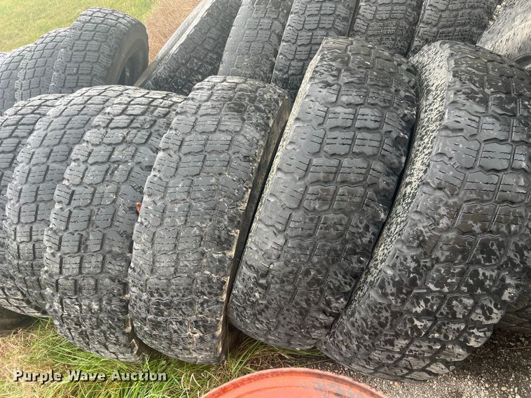 image for item NK9251 Approximately 15 14.00 R24 M+S tires